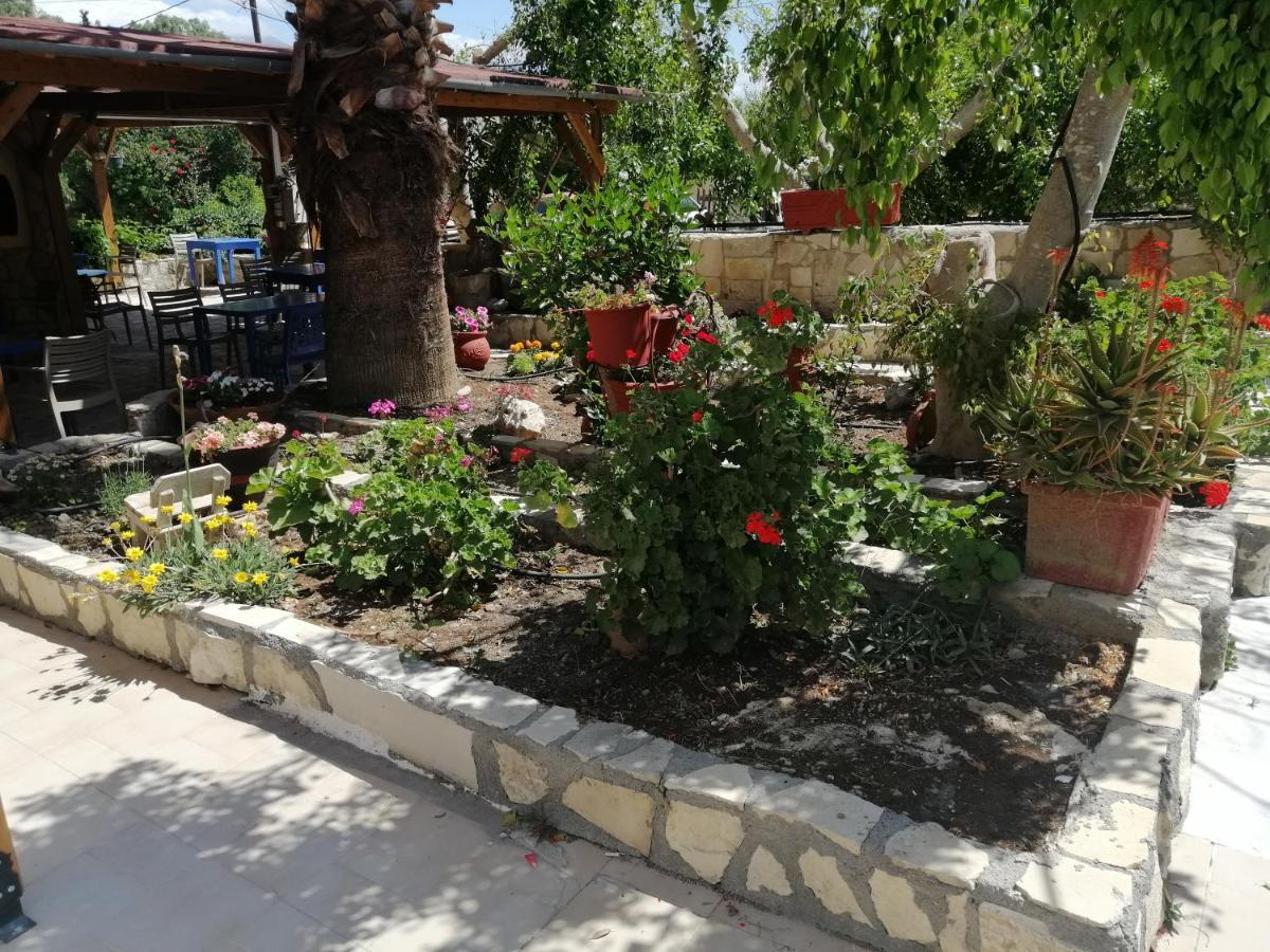 Villa Costas - Popi Sivas Bagian luar foto